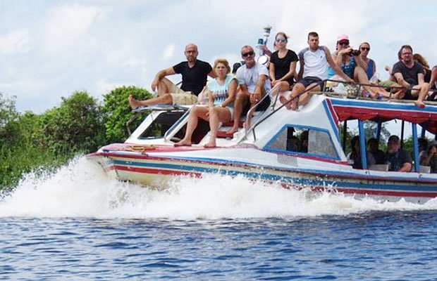 Angkor Express Boat Trip