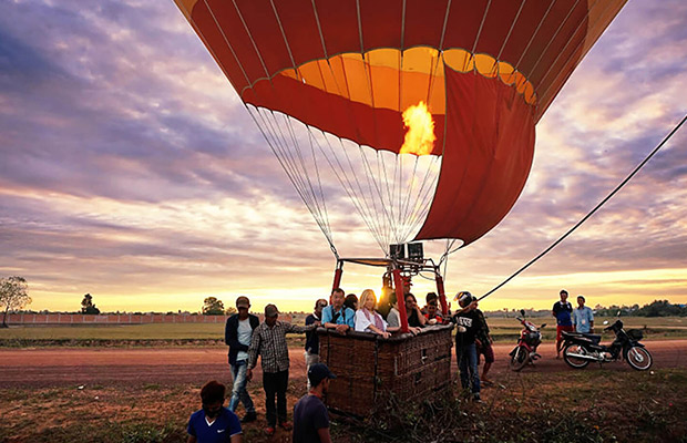 Angkor Hot Air Ballon(Beautiful Angkor Eye View)