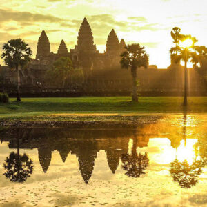 Angkor Wat Small-Group Sunrise Tour & Breakfast