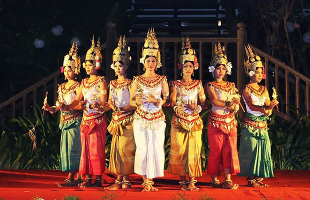 Apsara Performance Show + Buffet Dinner & Hotel Pick-up