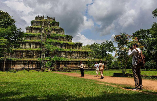 Full-Day Trip to Preah Vihear, Koh Ker & Beng Mealea