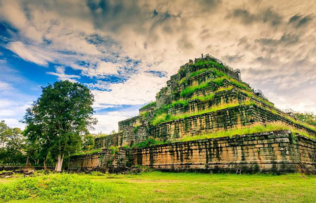 Full-Day Trip to Preah Vihear, Koh Ker & Beng Mealea