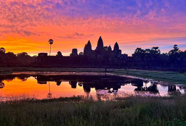 Private Day Trip to Angkor Wat with Sunset