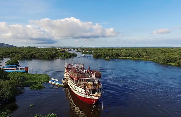 Sunset Dinner at Tonle Sap Lake Floating Village Tour