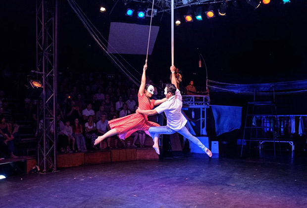 The Cambodian Phare Circus Show with Pick up & Drop off