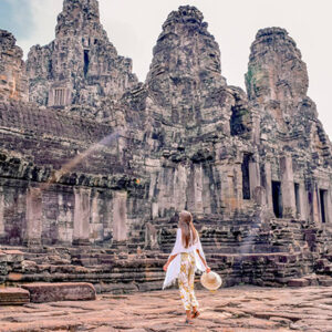 3-Day Ultimate Angkor Tour: Banteay Srei, Beng Mealea, Tonle Sap Lake