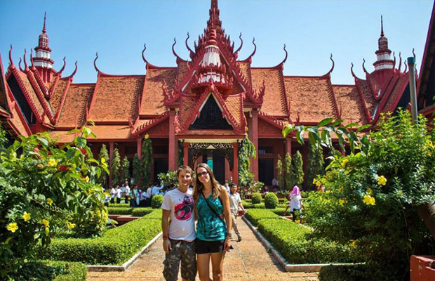 4 Days Phnom Penh & Siem Reap Private Tour Including Flight