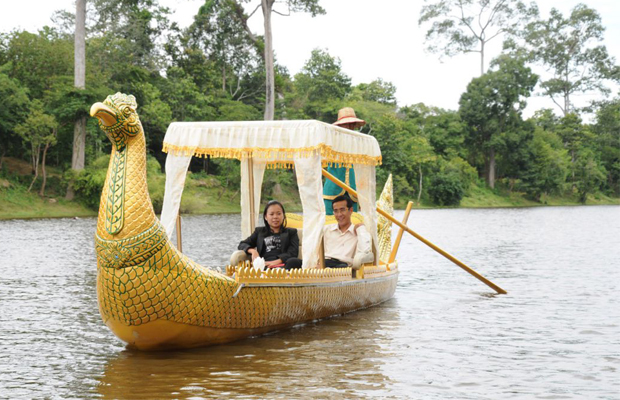 Beautiful Sunset with Angkor Gondola Boat Ride