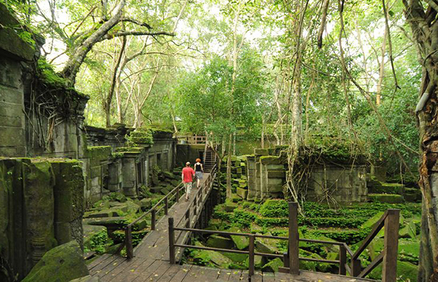 Beng Mealea, Kbal Spean & Banteay Srei Private Tour