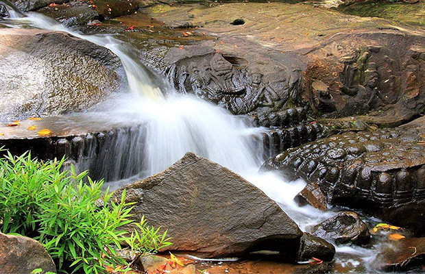 Beng Mealea, Kbal Spean & Banteay Srei Private Tour