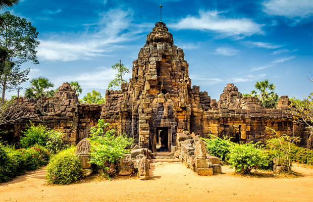 Discover Phnom Chisor & Tonle Bati Private Tour from Phnom Penh City