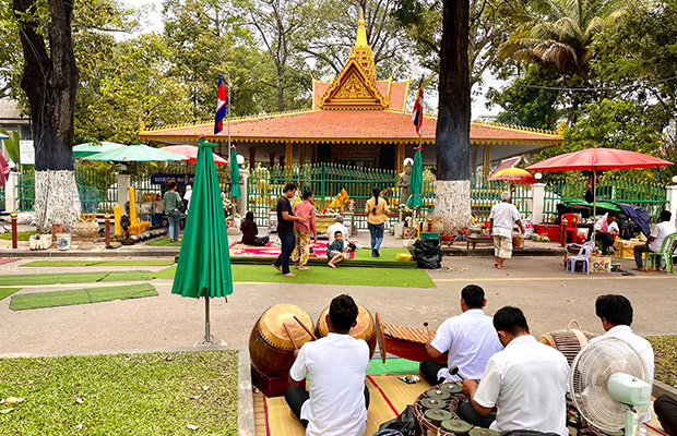 Preah Ang Chek Preah Ang Chorm Shrine