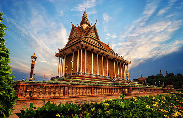 Phnom Penh City & Oudong Mountain, Local Life Village Day Tour