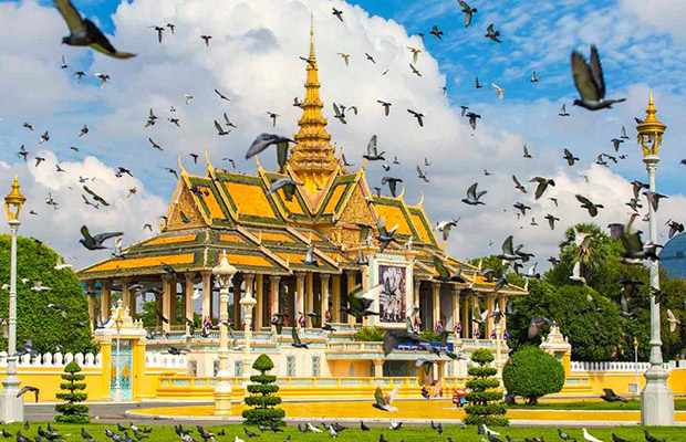 Phnom Penh City Tour & Koh Dach Silk Island Private Day Tour