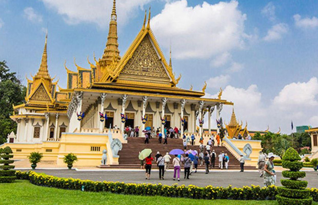 Phnom Penh City Tour & Koh Dach Silk Island Private Day Tour