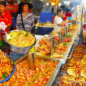 Phnom Penh Evening Food & Drinks with Tuk Tuk Trip