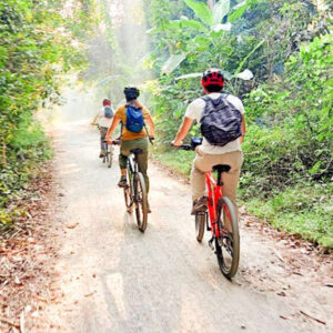 Battambang Ultimate Day Trip Mixing Bicycle Ride with Tuk Tuk & Lunch