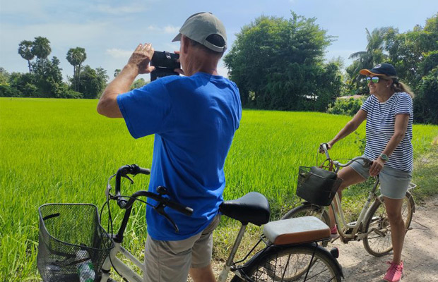 Cycling around Battambang's Village & Countryside with Local Dinner